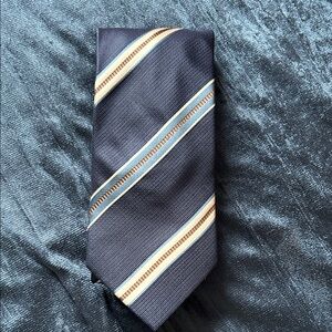 🏷️3 Day Sale🏷️ Pal Zileri blue stripe tie